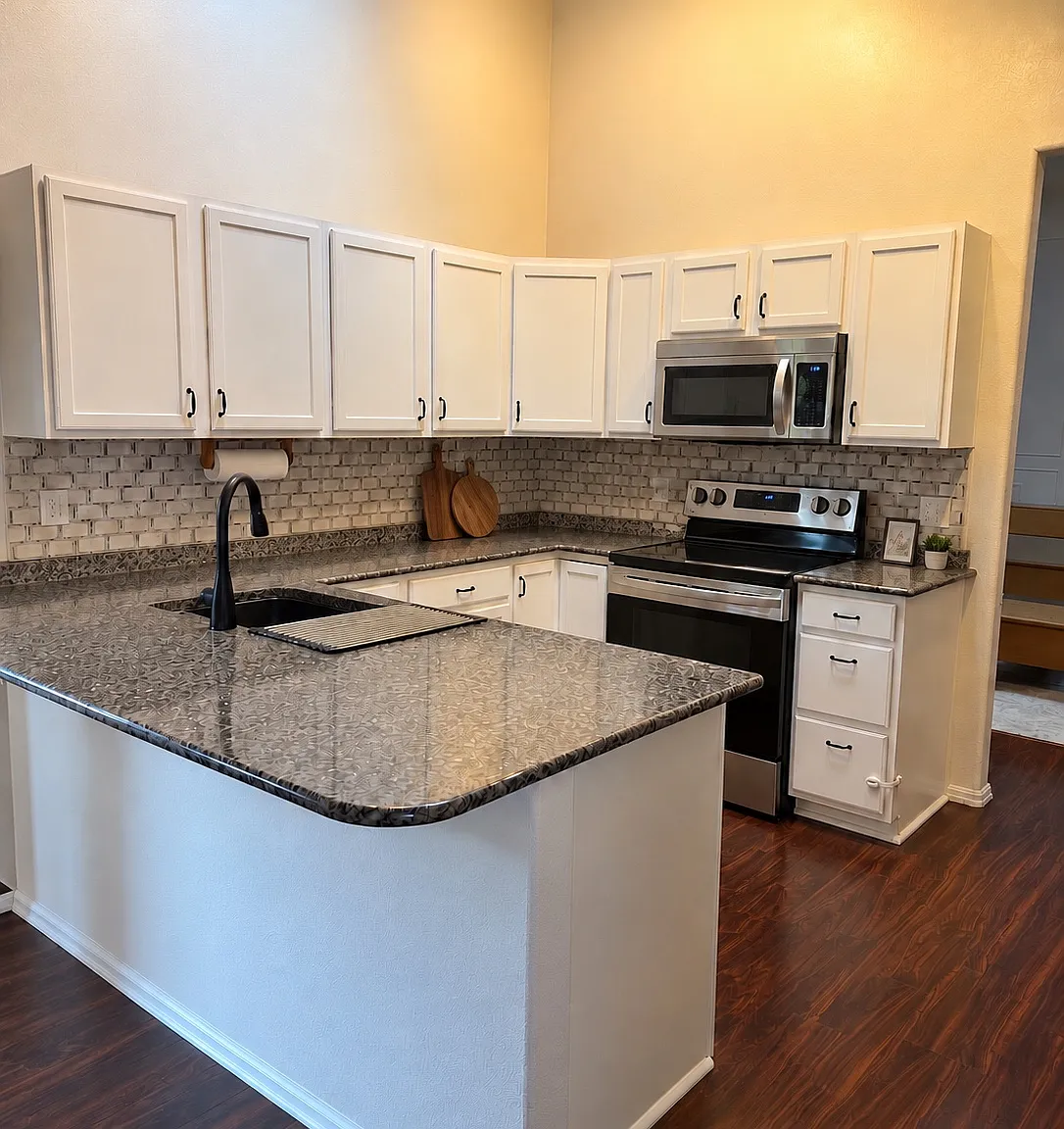 2 bed, 1211 sqft, $1,995 — Photo 3