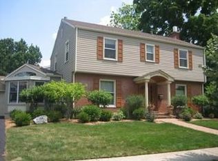 2424 Andover Rd, Columbus, OH 43221