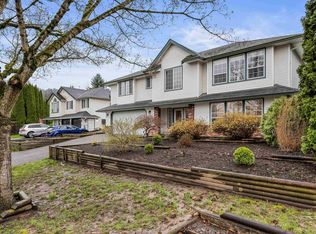 5642 Thornhill St, Chilliwack, BC V2R 3Y7