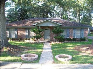 3762 Pleasant Valley Rd, Mobile, AL 36609