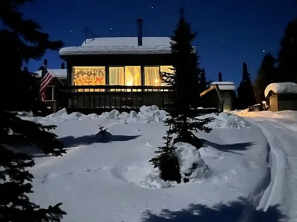 10 Lake Louise Rd, Glennallen, AK 99588