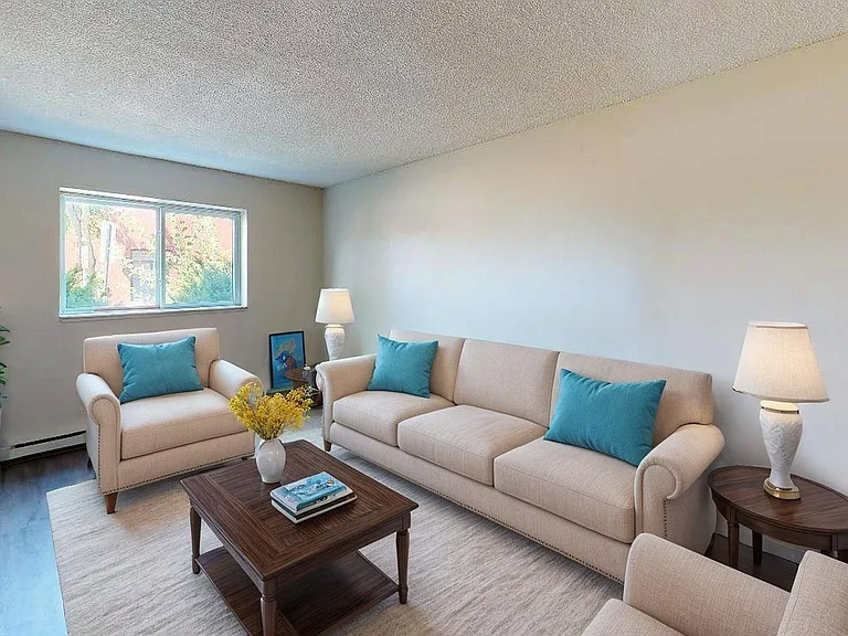 3820 Tecumseh Rd E #107 — Photo 2