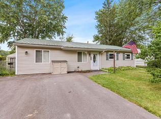 7903 Rinaldo Blvd W, Bridgeport, NY 13030