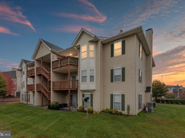 157 Brookland Ter APT 11, Winchester, VA 22602