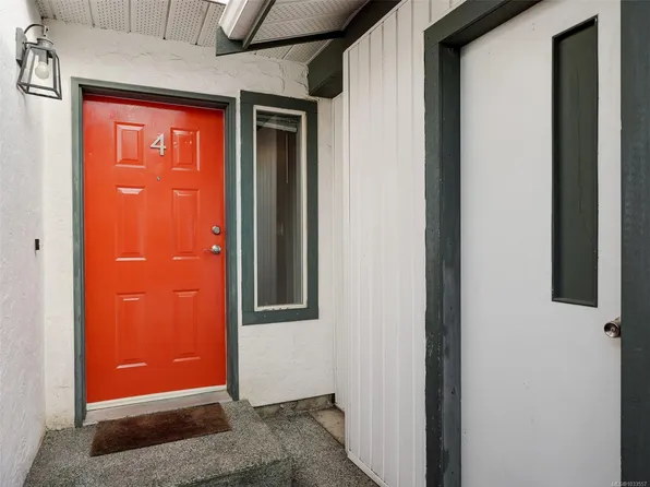 9923 7th St #4, Sidney, BC V8L 2V8