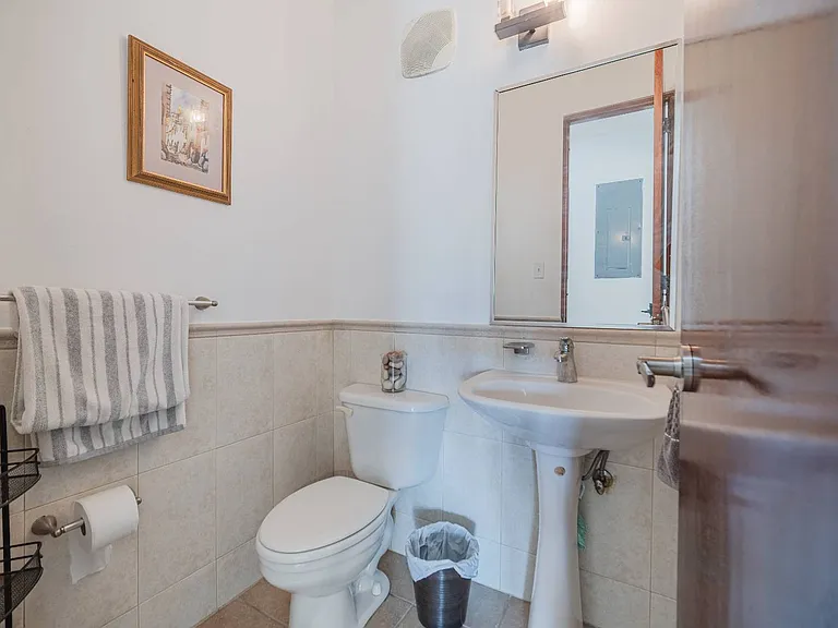 180 Palmas Dr #60-D — Photo 16