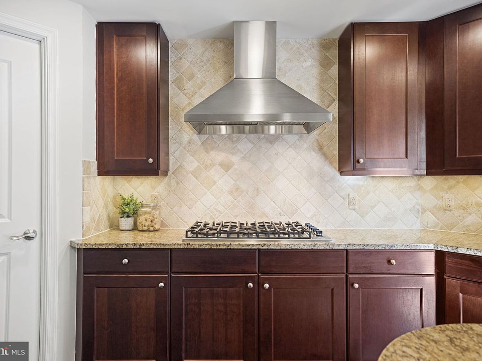 12500 Park Potomac Ave Potomac MD Zillow