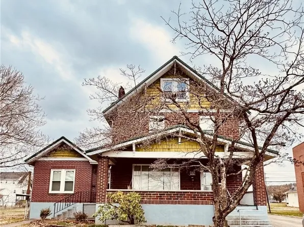 1333 Myers Ave, Dunbar, WV 25064