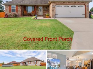 202 E Cypress St, Clever, MO 65631