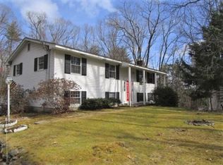 13 Little Turnpike Rd, Shirley, MA 01464