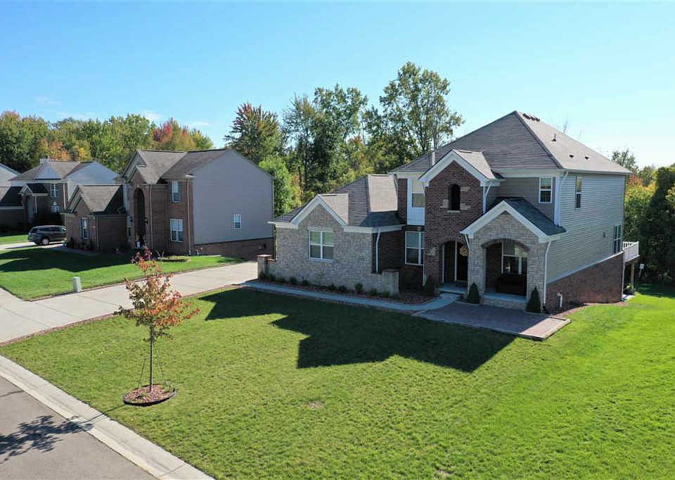 1st image of 6355 Amber Ln