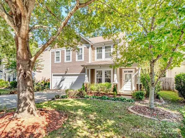 1561 Wilburn Park Ln NW, Charlotte, NC 28269