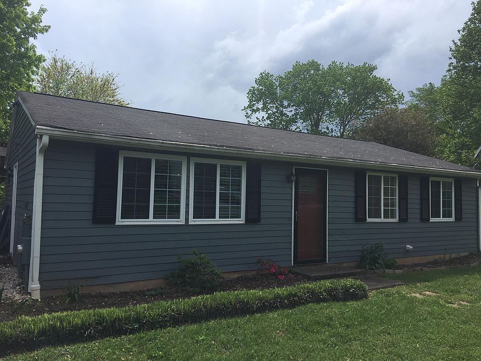 1st image of 10206 Misty Brook Ln