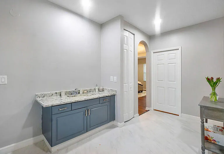 9271 Madewood Ct — Photo 13