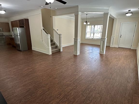 4th image of 340 Ridge Pointe Dr