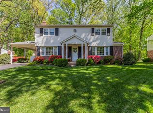 9118 Donna Dean Dr, Springfield, VA 22153