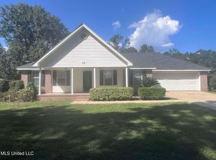 32 Merritt Rd, Petal, MS 39465