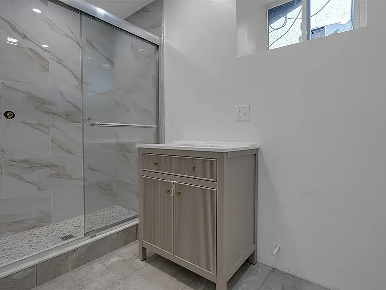 71 Cypress St #1 — Photo 14