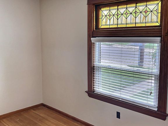 5th image of 5039 Marion Ave