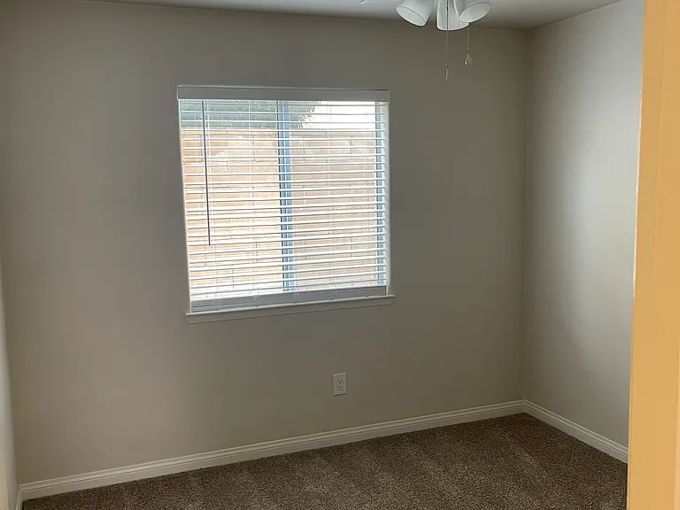 Middle Bedroom