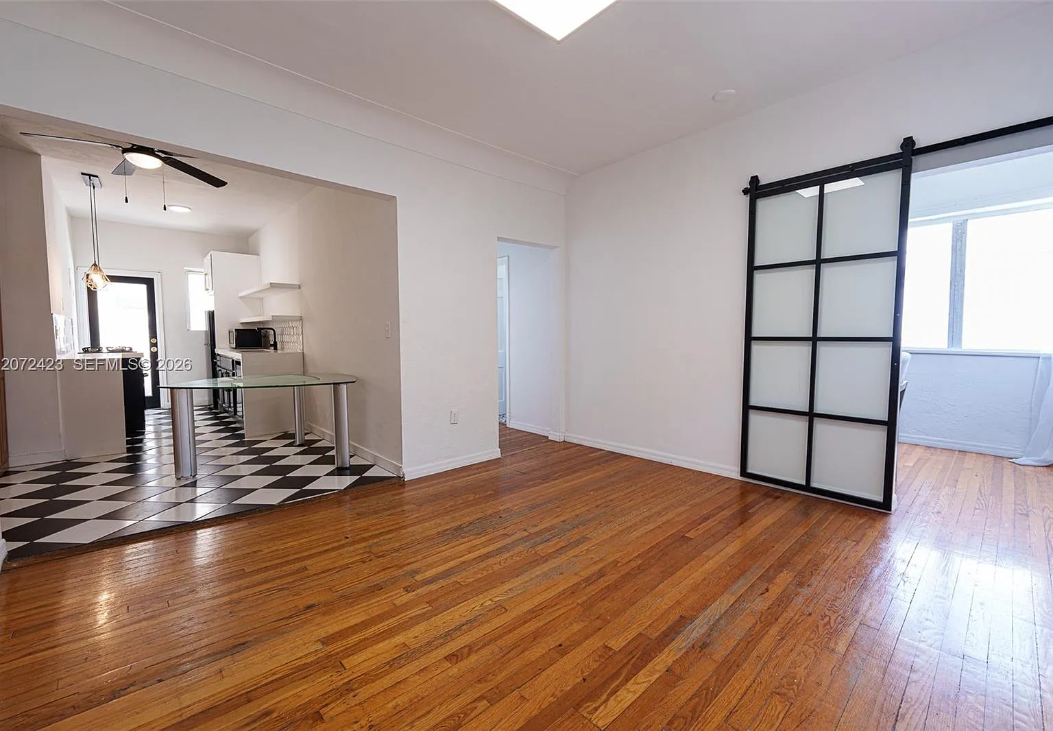 The Gatsby Condo — Photo 2