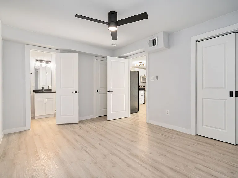 606 Harold St — Photo 3