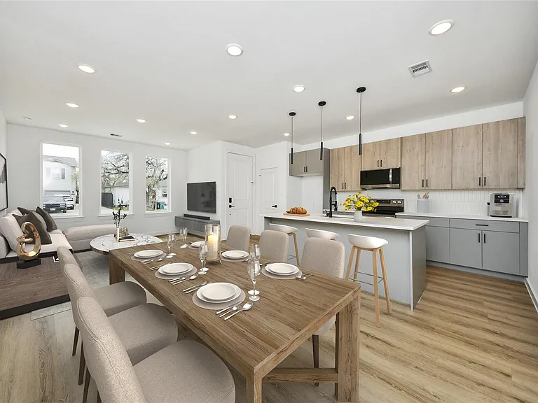 5201 Fairchild St #B — Photo 10