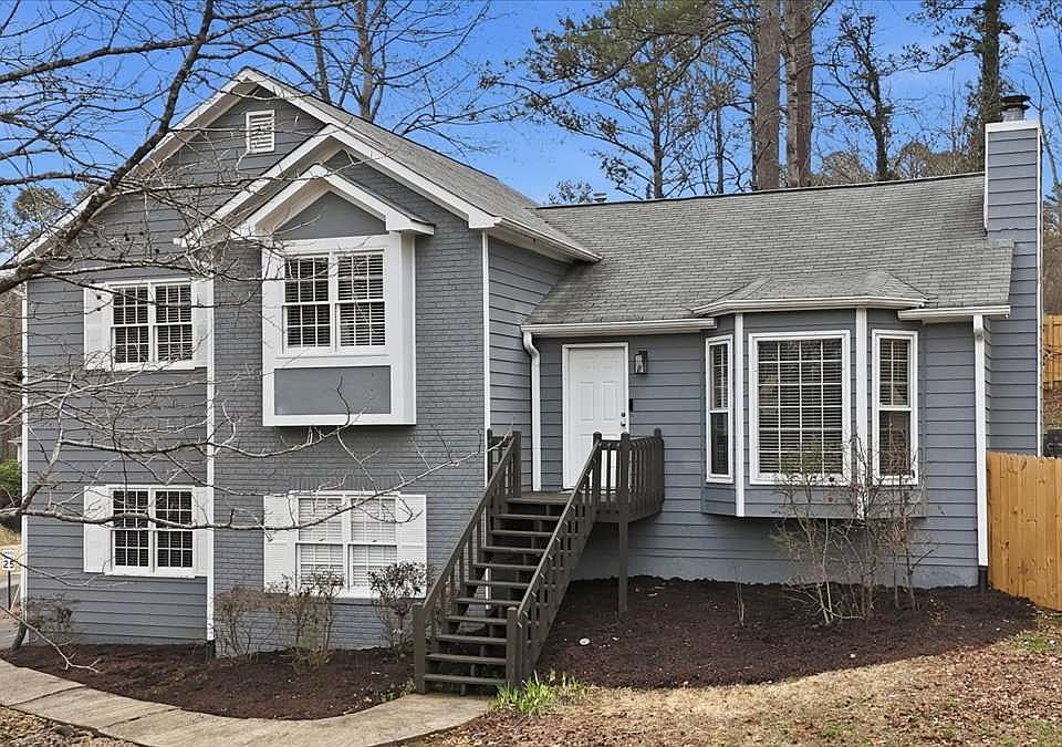 1st image of 10 Old Hickory Way