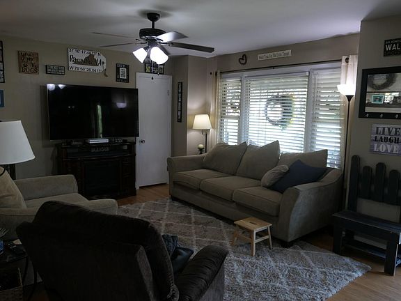 5th image of 3806 Bohon St NE