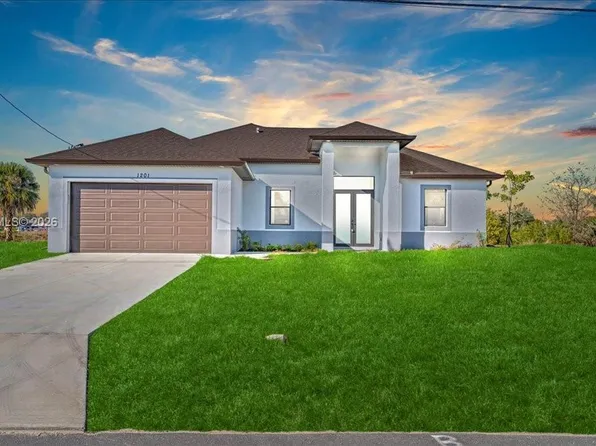 1201 NE 15th Ter, Cape Coral, FL 33909