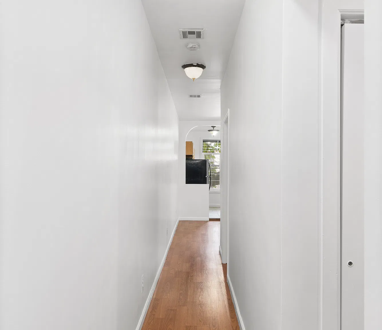 759 Putman Avenue — Photo 3