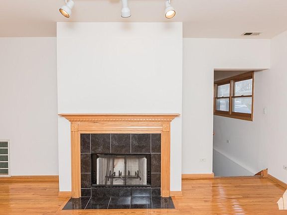 5th image of 1467 W Cortez St #1S