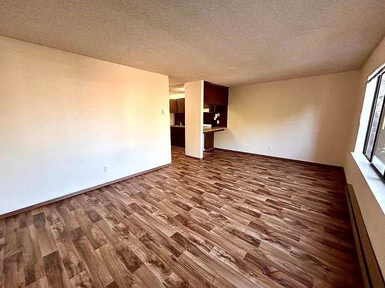 5222 University Way NE #204B — Photo 2