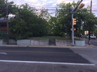 2210 E 12th St, Austin, TX 78702