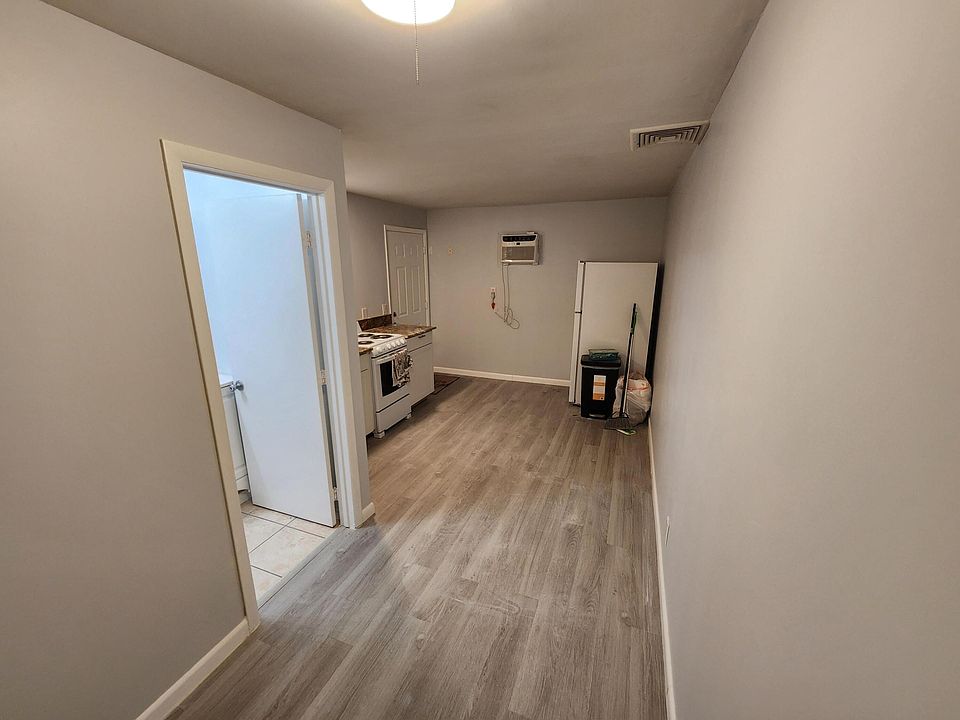 1st image of 916 Francis Street