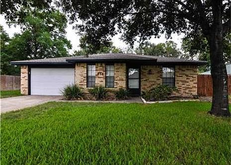 1st image of 814 Braeswood Cir