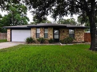814 Braeswood Cir, Bryan, TX 77803
