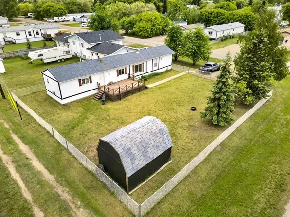 10414 W 103rd Ave, Mackenzie County, AB T0H 2H0