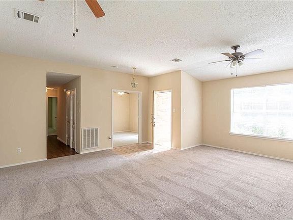 5th image of 4716 Lee Hutson Ln