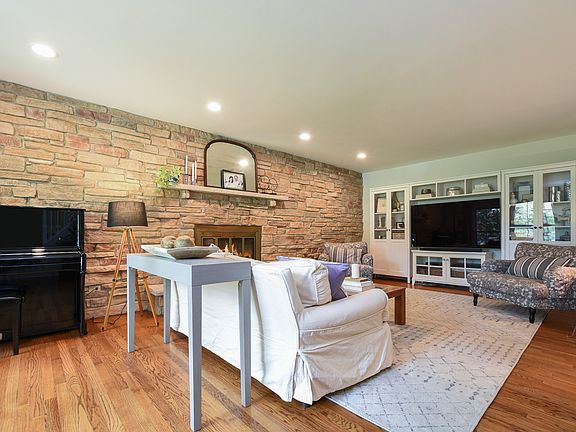 2nd image of 4000 Gregory Dr