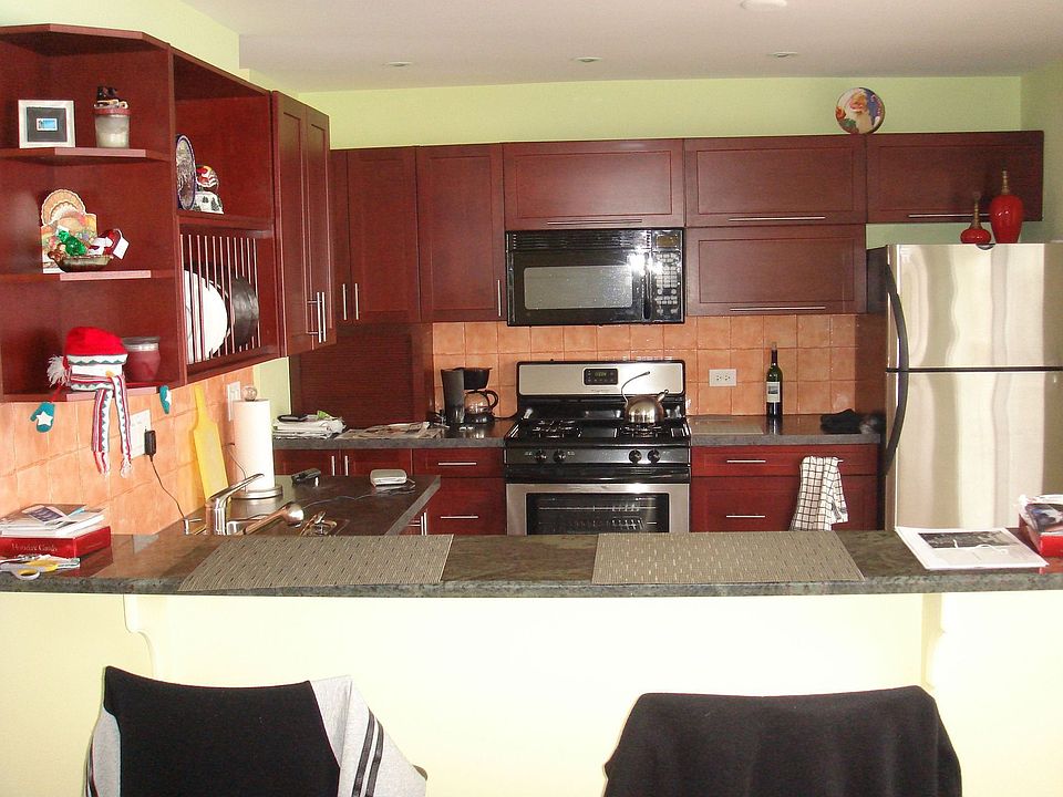 2nd image of 1486 Brookside Dr