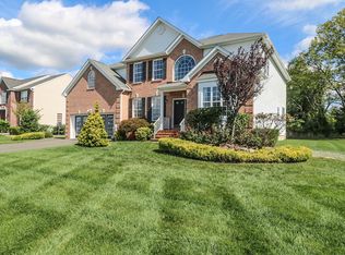 19 Kay Ct, Monroe Township, NJ 08831