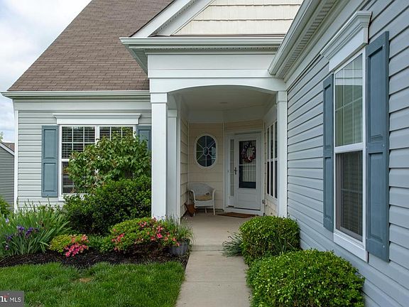 4th image of 477 Hallman Ct