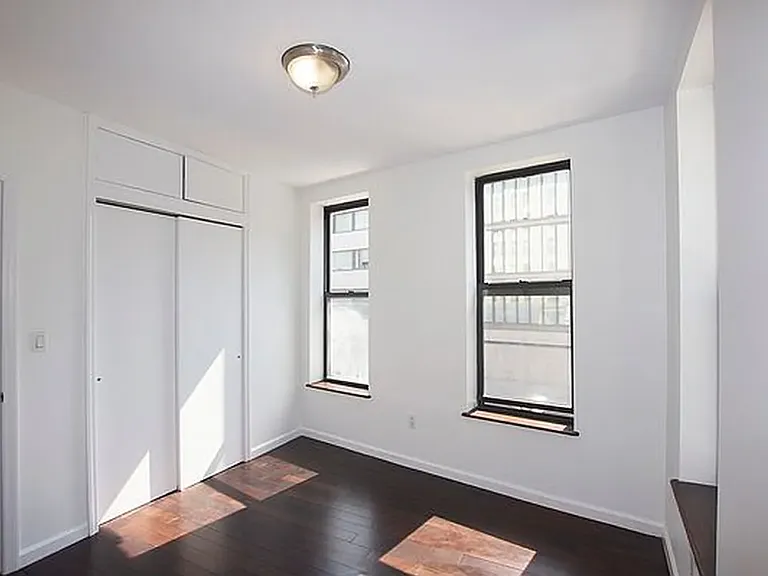 19 Kenmare St #12 — Photo 3