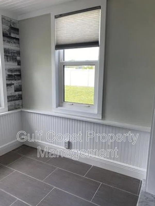 2 bed, 1.0 bath, 1078 sqft, $1,950 — Photo 4