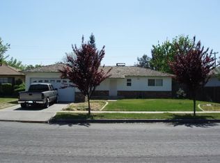 3780 E Hampton Way, Fresno, CA 93726