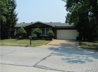 252 Aspen Village Dr, Ballwin, MO