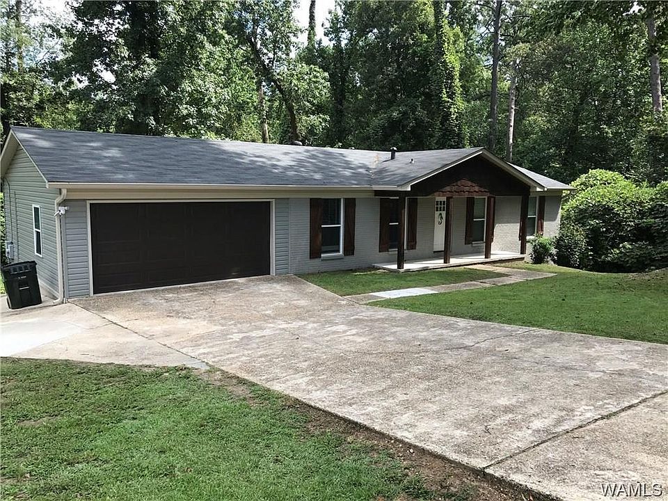 1st image of 4 Beechwood Dr