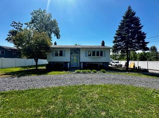 1300 Burlingham Rd, Shawangunk, NY 12566