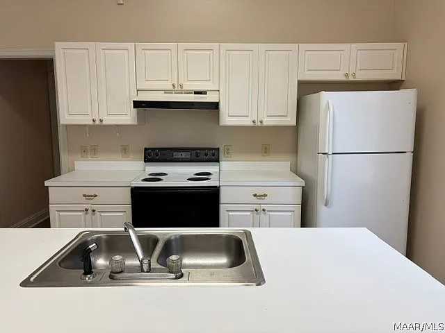 1 bed, 1.0 bath, 1000 sqft, $1,125 — Photo 2